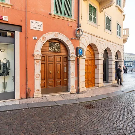 Lussuosa Residenza Rubiani - Domus *