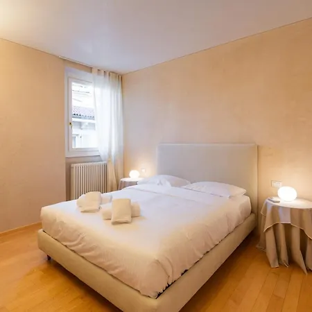 Lussuosa Residenza Rubiani - Domus Apartmán Verona