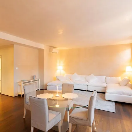Lussuosa Residenza Rubiani - Domus Apartmán *